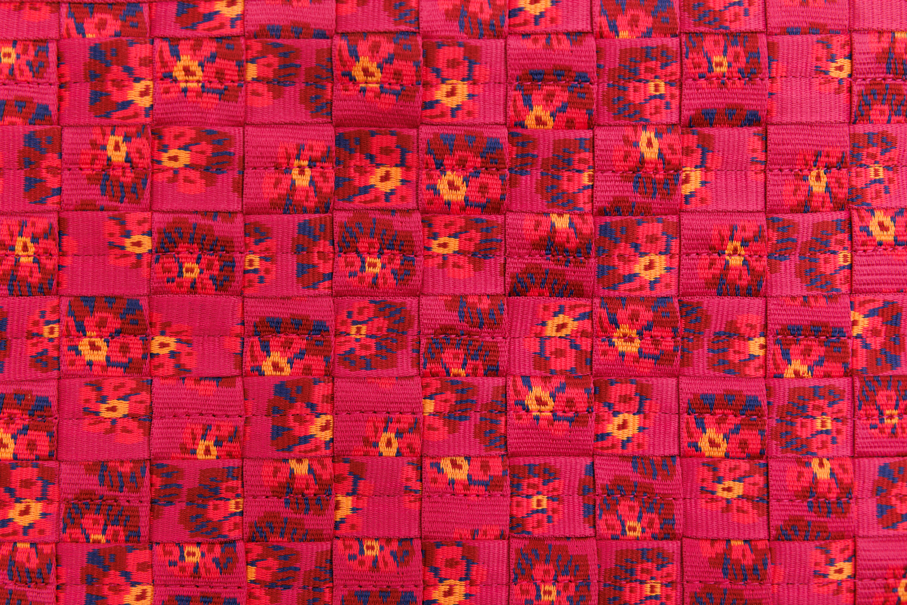 3796_Webbing-Toy-Basket_Alpenglow-Burst_Pattern.png